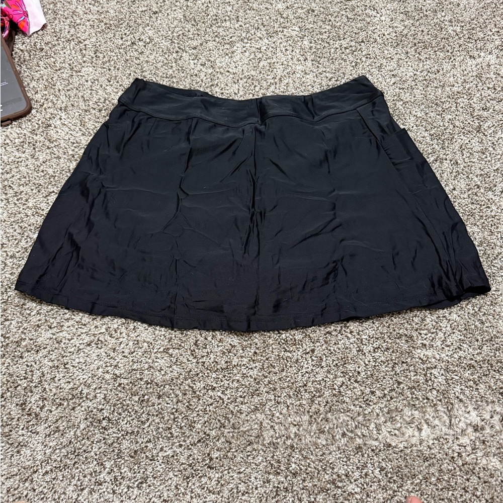 Aqua Eve - Women's Black Swim Mini Skirt/Short - Sleek Swim Skort - Size Large - Picture 3 of 5